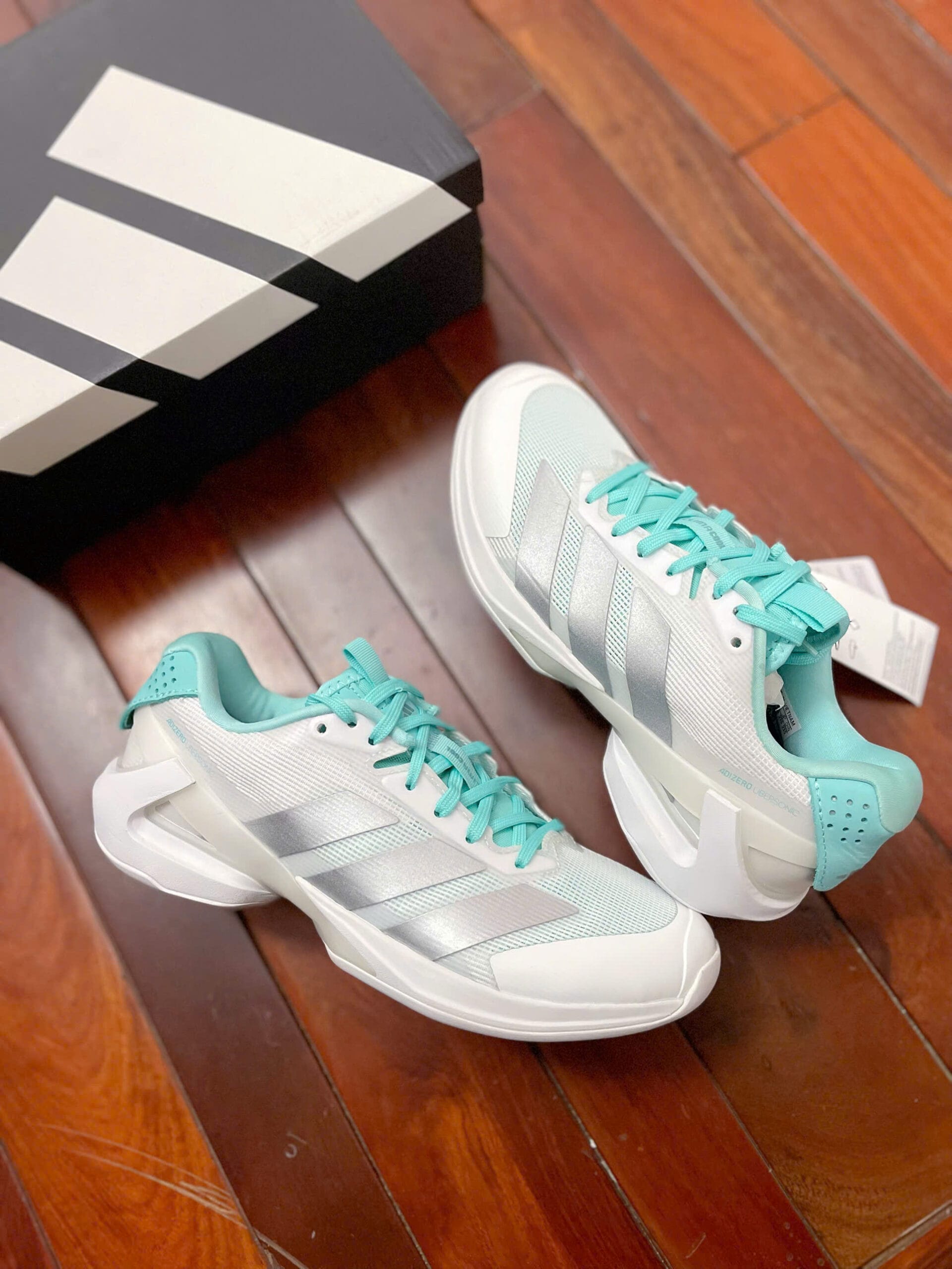 adizero ubersonic